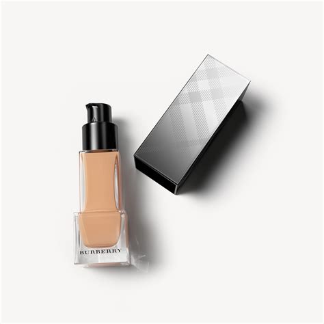 burberry fondotinta fresh glow|burberry foundation for face.